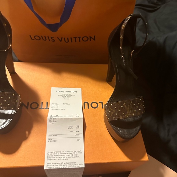 Louis Vuitton size 7 - Picture 4 of 5